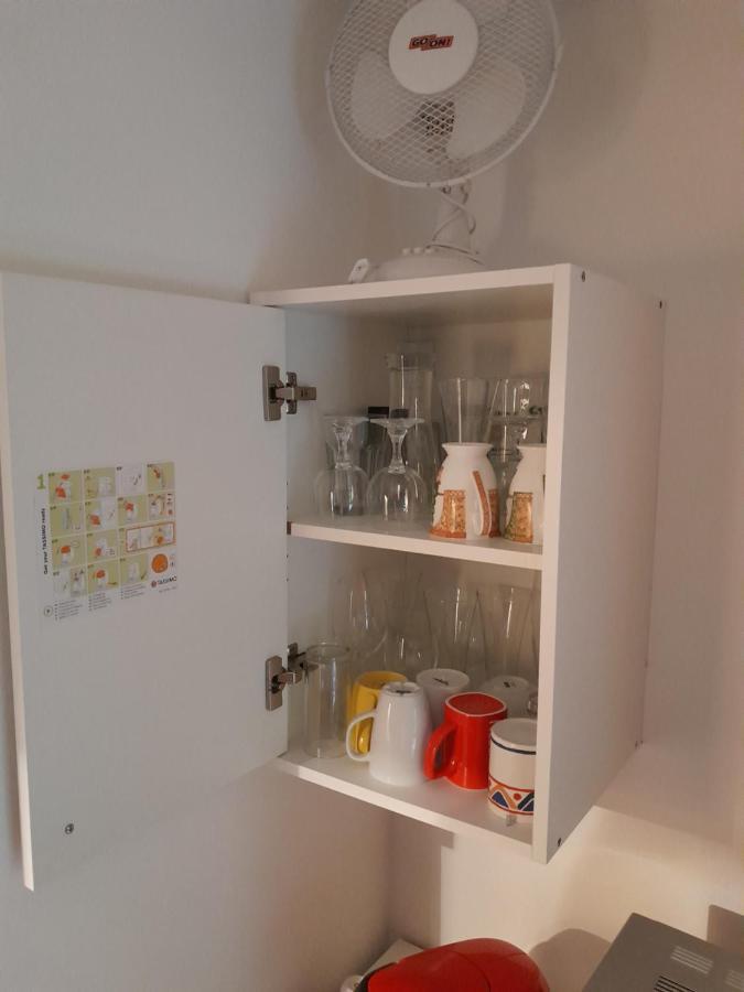 Apartment Mit Kueche Und Balkon Oder Terrasse, Ruhig Und Gut Erreichbar พิดดิง ภายนอก รูปภาพ