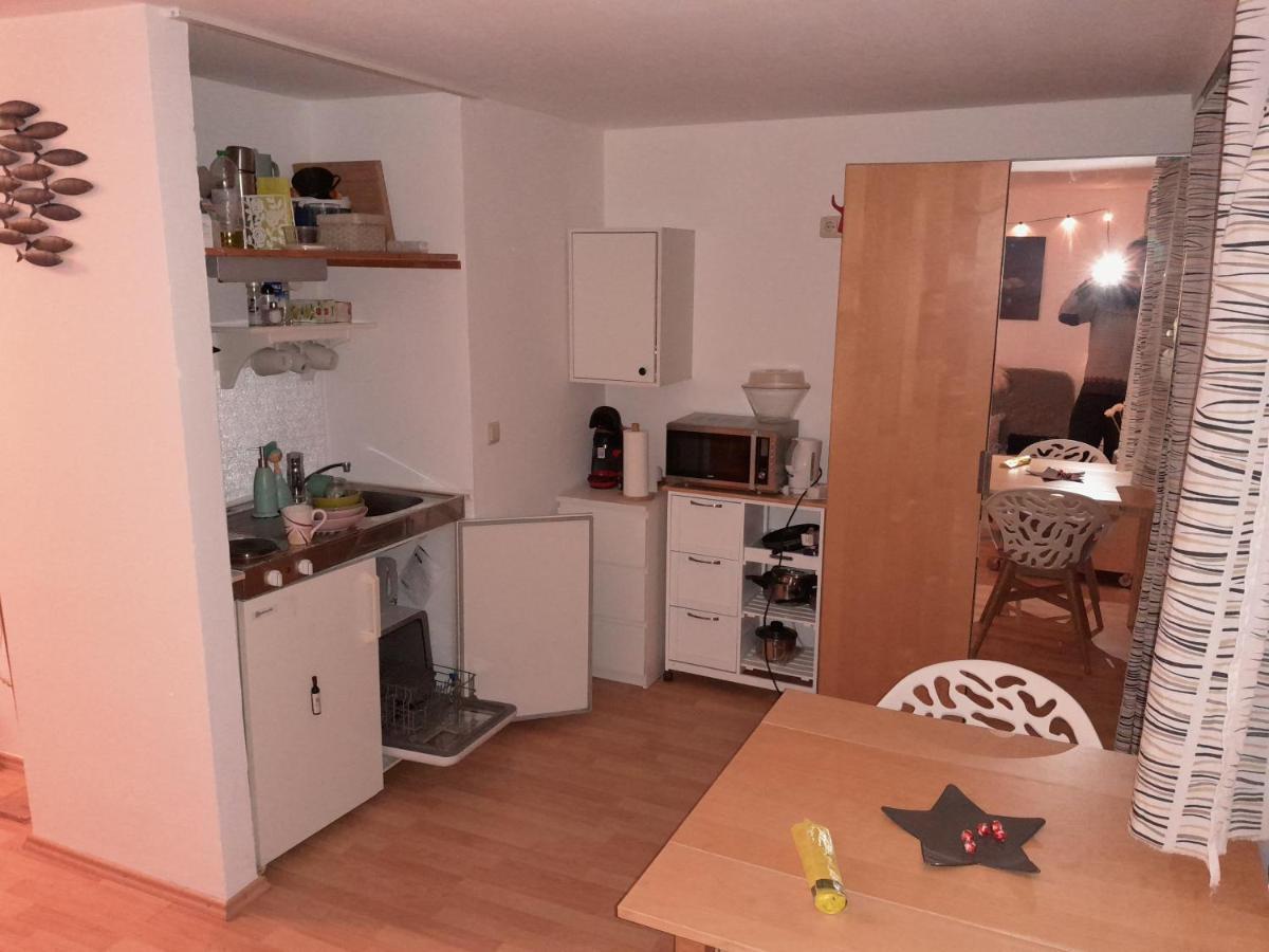 Apartment Mit Kueche Und Balkon Oder Terrasse, Ruhig Und Gut Erreichbar พิดดิง ภายนอก รูปภาพ