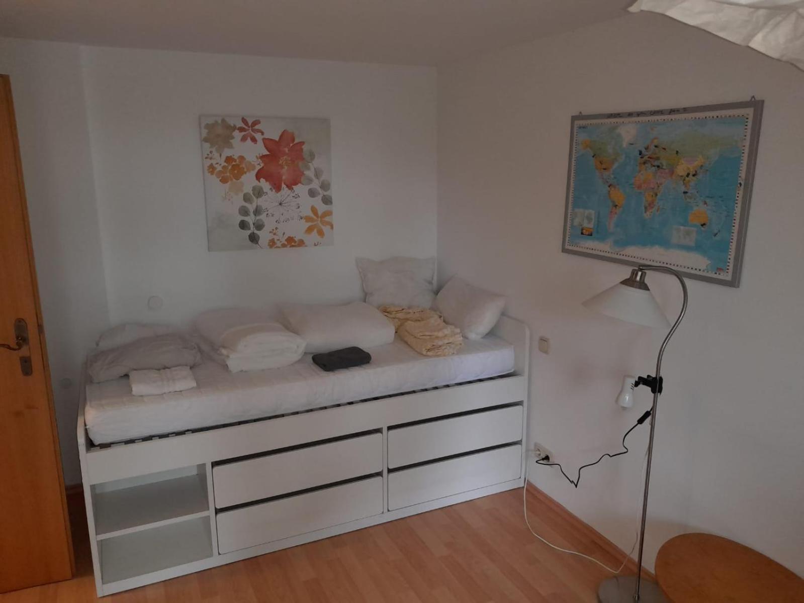Apartment Mit Kueche Und Balkon Oder Terrasse, Ruhig Und Gut Erreichbar พิดดิง ภายนอก รูปภาพ