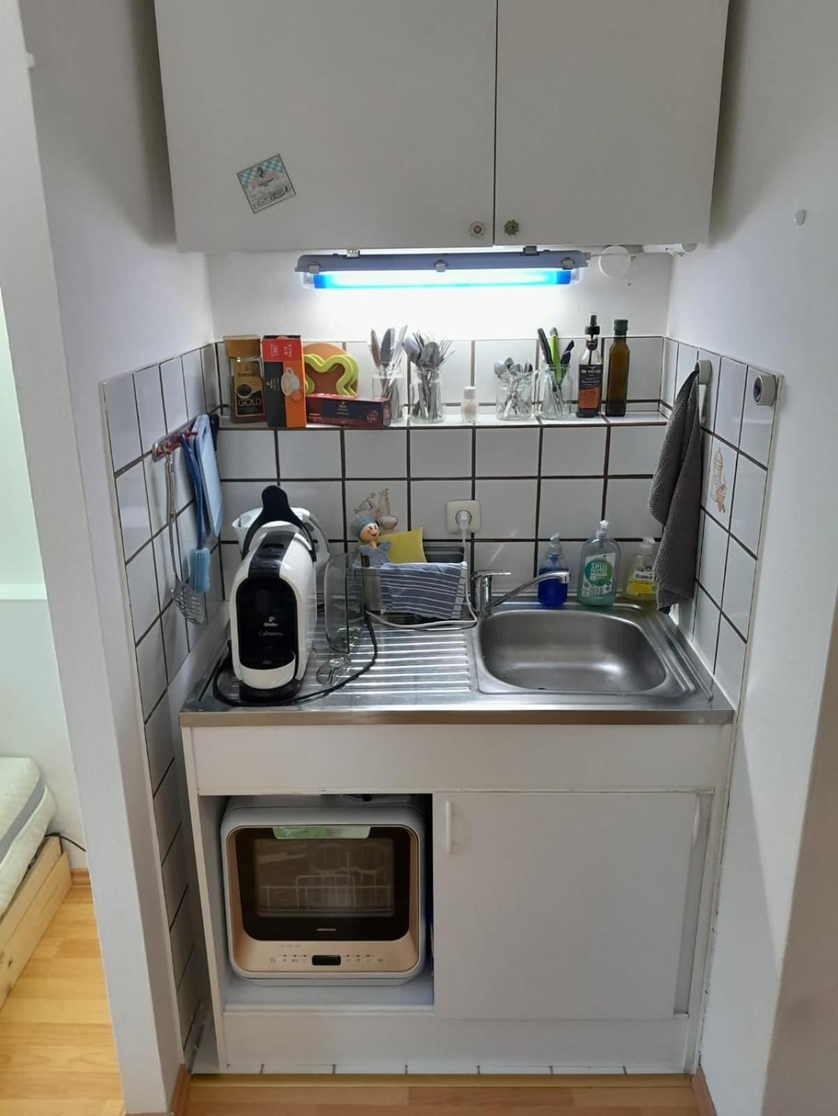Apartment Mit Kueche Und Balkon Oder Terrasse, Ruhig Und Gut Erreichbar พิดดิง ภายนอก รูปภาพ