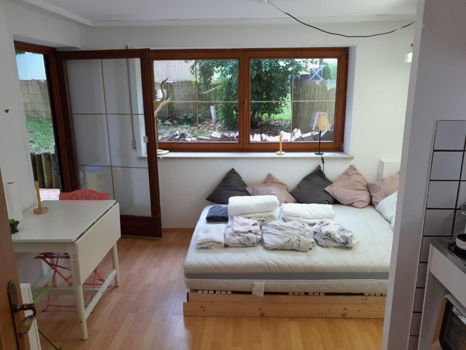 Apartment Mit Kueche Und Balkon Oder Terrasse, Ruhig Und Gut Erreichbar พิดดิง ภายนอก รูปภาพ